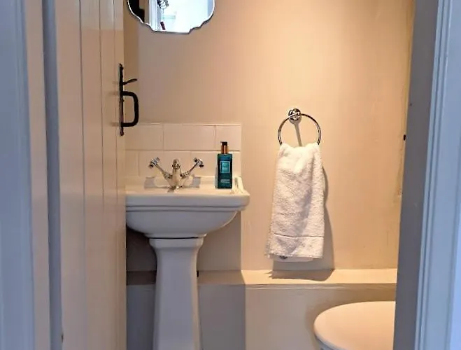 Countersett Hall 度假居 *